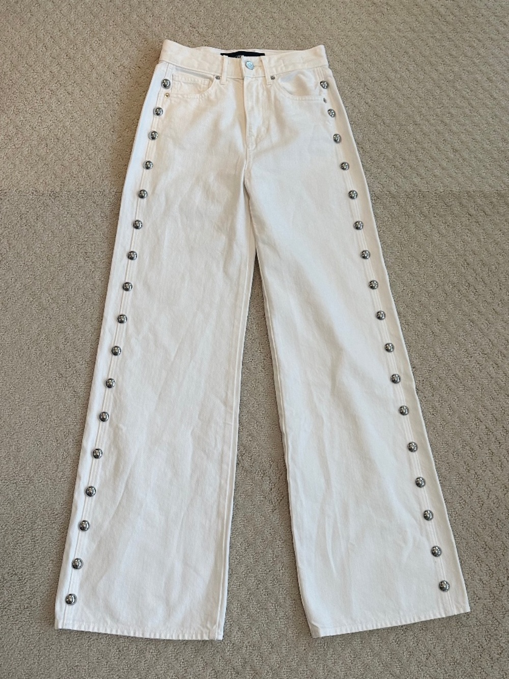 Veronica Beard Taylor High-Rise Wide Leg Studded Statement Jeans White 23 Casual